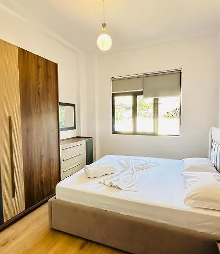 Prime Location Cozy Near Pazari I Ri * Tirana